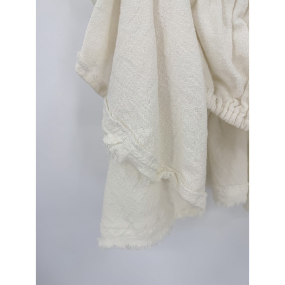 Free People Smocked Ivory Crop Top Blouse Flowy Sz XS Raw Hem Boho Festival - Picture 4 of 7